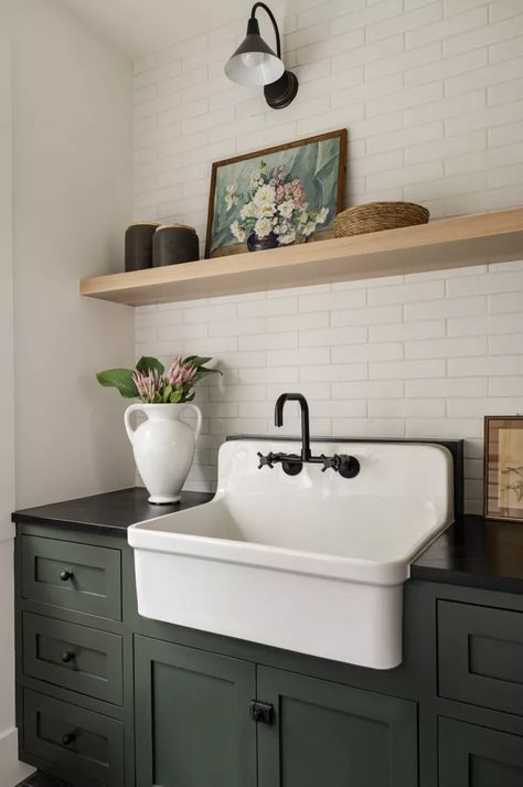 Pretty Utility Sink, Laundry Room Counter, Garage Laundry Rooms, Mudroom Remodel, Dream Laundry Room, Garage Laundry, Mudroom Decor, Laundry Room Sink, Laundry Room Renovation