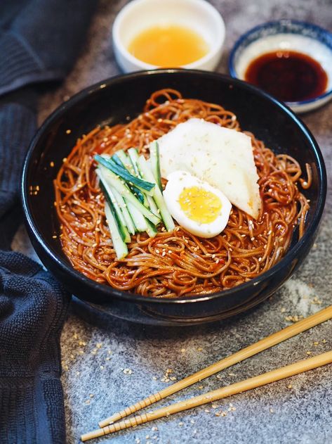 Bibim Naengmyeon 비빔냉면 (Cold Spicy Noodles) - Eating Books Korean Spicy Cold Noodles Recipe, Korean Spicy Cold Noodles, Bibim Naengmyeon Recipe, Naengmyeon Aesthetic, Korean Noodles Aesthetic, Spicy Noodles Aesthetic, Naengmyeon Recipe, Spicy Asian Food, Bibim Naengmyeon