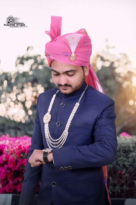 Groom Wedding photo shoot Bridal Makeup Videos, Haldi Ceremony Outfit, Indian Bride Photography Poses, Wedding Highlights Video, Groom Dress Men, Indian Wedding Poses, Groom Photoshoot, Indian Wedding Photography Couples, Indian Wedding Couple Photography