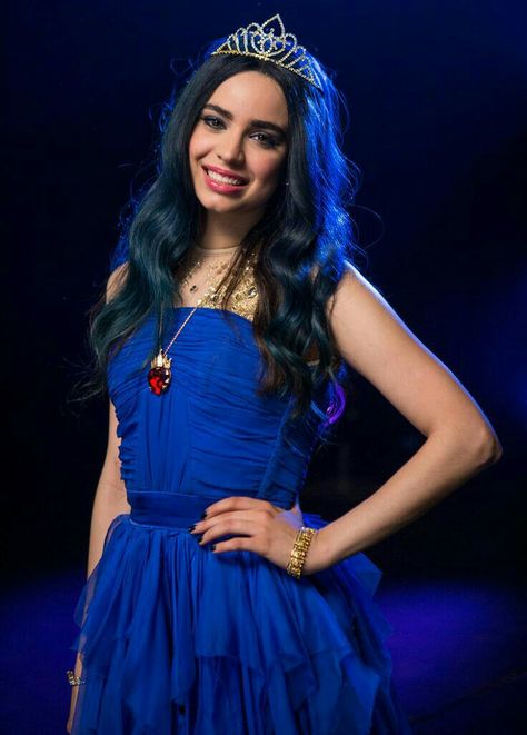 Sofia Carson, Descendants, Sofia, Disney, Red