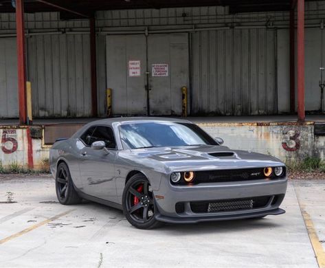 Dodge Challenger Hellcat painted in Destroyer Grey Photo taken by: @p_burzynski on Instagram Owned by: @p_burzynski on Instagram Dodge Challenger Gray, Grey Challenger, Muscle Cars Wallpaper, Doge Challenger, Hell Cat, Dodge Hellcat, 2018 Dodge Challenger, Dodge Challenger Hellcat, The Batmobile