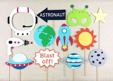 Space Photo Booth, Space Art Projects, Birthday Blast, Galaxy Party, Outer Space Art, Astronaut Party, Birthday Props, Space Theme Party, Astronaut Birthday