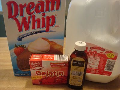 Tenderfoot Hearth: Old School Dessert-Dream Whip & Jello Jello And Dream Whip Dessert, Dream Whip Jello Recipes, Strawberry Dream Whip Dessert, Dream Whip Recipes, Recipes With Jello, Dream Whip Pie, Dream Whip Frosting, Jello Mousse, Jello Frosting