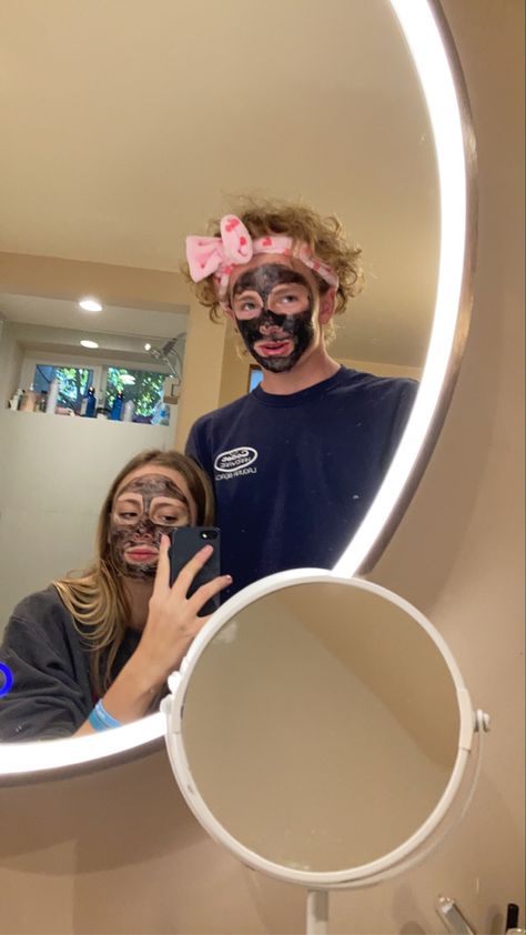 Mask Pictures, Teenage Love, With Boyfriend, Photo Mask, Cute Couples Goals, Boyfriend Pictures, Couple Pictures, Couple Goals, Photo Inspiration