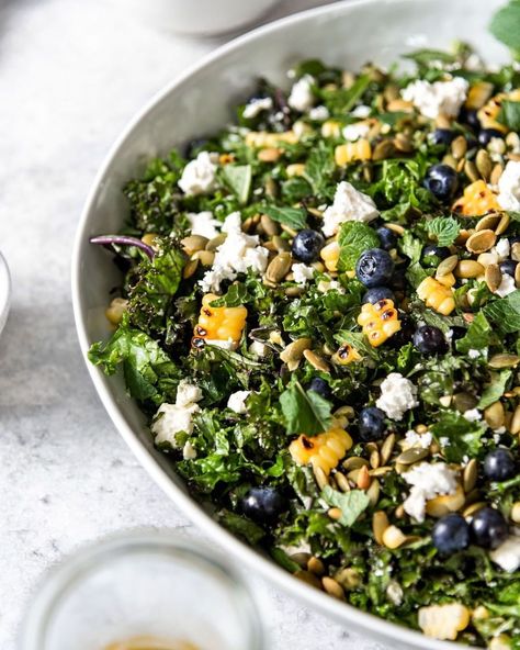 @wholebeetkitchen posted to Instagram: Oh kale yes! This summery ＃\\\\＃, ＃\\\\＃ ＃\\\＃ ＃\\\\\\\\\＃ ＃\\\\\＃ is kale-in it!😜 It's packed with plump blueberries, charred corn, massaged kale, tangy fet Blueberry Salad Recipes, Massaged Kale Salad, Homemade Vinaigrette, Grilled Cabbage, Charred Corn, Blueberry Salad, Massaged Kale, Kale Recipes, Carrot Salad