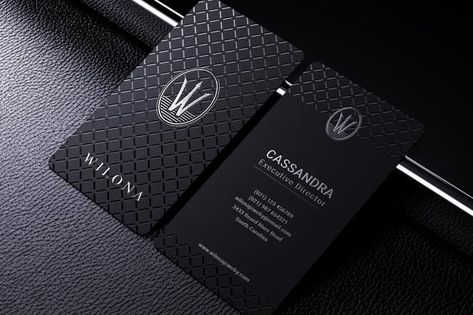 Luxury Membership Card Design, Vertical Visiting Card Design, Nfc Ideas, Sms Logo, Black Business Card Mockup, Tech Business Card, Vertical Business Card Design, Clean Business Card Design, Business Card Design Black