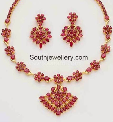 Floral Ruby Necklace Traditional Ruby Necklace With Matching Earrings, Festival Ruby Necklace With Intricate Design, Festive Ruby Cutdana Necklace, Bollywood Ruby Necklace With Intricate Design, Ruby Flower Necklace, Ruby Necklace Designs, Ruby Jewelry Necklaces, Gold Ruby Necklace, Gold Necklace Indian