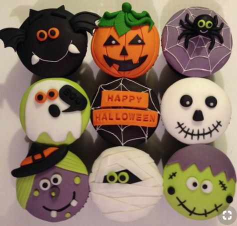 Halloween Cupcakes Design, Halloween Birthday Cupcakes For Kids, Halloween Fondant Cupcakes, Halloween Theme Cupcakes, Cupcakes Para Halloween, Halloween Themed Cupcakes, Halloween Cupcakes Ideas, Diy Halloween Cupcakes, Halloween Cupcake Cake