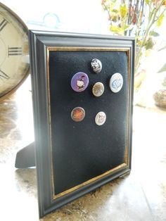 Pinback Button Display #howto #tutorial Button Display Ideas, Pinback Buttons Display, Creepy Crafts, Button Display, Button Ideas, Booth Inspiration, Button Maker, Pin Ideas, Buttons For Sale