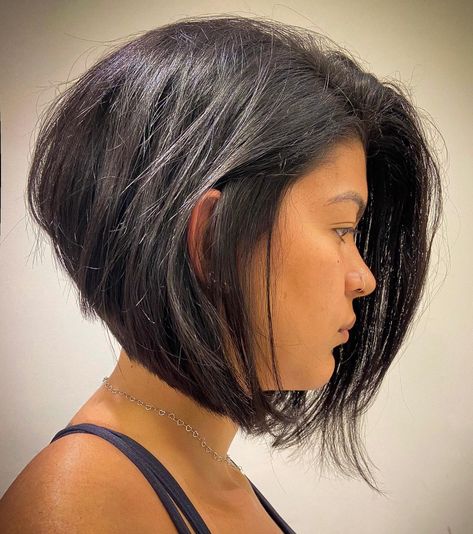 Medium Stacked Haircuts, Layers Tutorial, Airy Hair, Butterfly Bob, Bob Haircut Back View, Line Bob, Straight Brunette Hair, Short Stacked Haircuts, A Line Hair