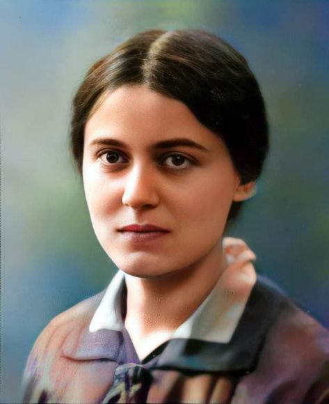 a.k.a. St. Edith Stein St Edith Stein, Edith Stein, Saint Teresa, St Therese Of Lisieux, Thérèse Of Lisieux, St Therese, Faith Inspiration, Sacred Art, Mother Mary