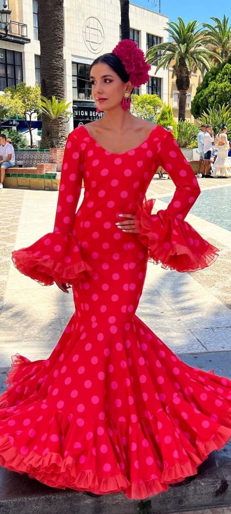 Flamenco Dress Pattern, Flamenco Costume, Flamenco Dress, Flamenco Dancers, Art Dress, Dress Pattern, Mother Of The Bride, Nice Dresses, Art Collection