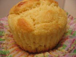 Jenn's Food Journey: Sour Cream Corn Muffins Cream Corn Muffins, Cornbread Recipe From Scratch, Sour Cream Corn, Cream Corn Bread, Sour Cream Cornbread, Corn Cupcakes, Sour Cream Muffins, Savory Muffins Recipes, Cornbread Muffins Recipe