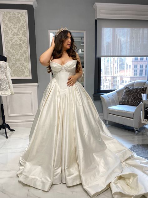 Curvy Strapless Wedding Dress, Strapless Dress Plus Size, Corset Wedding Gown Plus Size, Corset Wedding Dress For Plus Size, Basque Waist Wedding Dress Plus Size, Size 16 Wedding Dress Curvy Bride, Plus Size Corset Wedding Dress, Plus Size Wedding Dresses Corset, Corset Wedding Dress Plus Size