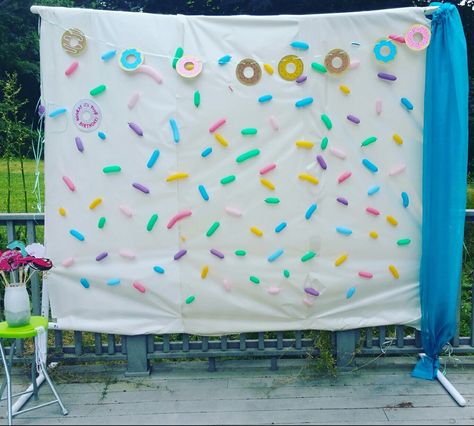 Donut Theme Birthday Party! Sprinkles Backdrop! Donut Theme Photobooth! Balloon Creations! Twisting Balloons! Sprinkles Backdrop, Donut Theme Birthday Party, Breakfast Birthday Party, Birthday Breakfast Party, Doughnut Party, Breakfast Birthday, Donut Themed Birthday Party, Twisting Balloons, Grown Up Parties