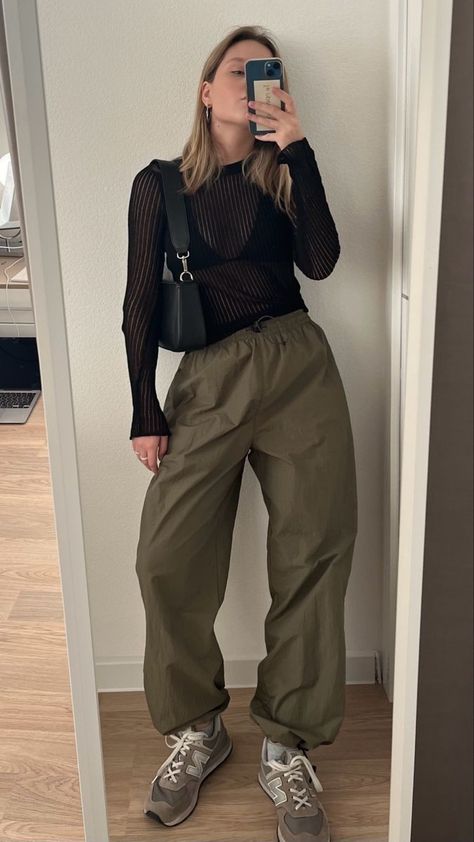 2023 Outfit Ideas, Cargo Outfit, Looks Street Style, Street Style Inspiration, Fashion Fits, Cute Summer Outfits, Summer 2023, Street Style Outfit, Aesthetic Clothes