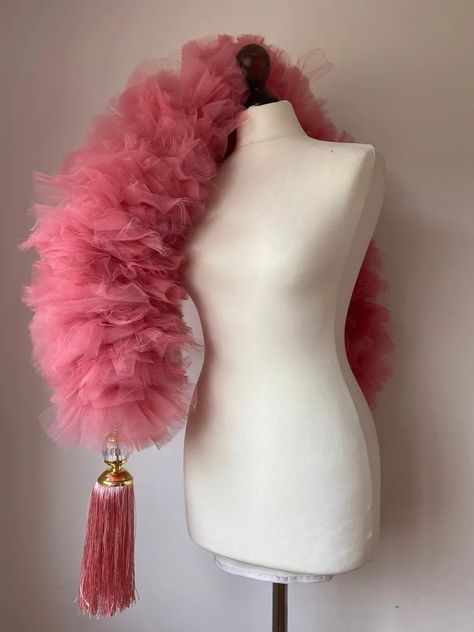 Drag Costume, Hen Do Party, Showgirl Costume, Costume Capes, Fluid Movement, Burlesque Costume, Hen Do, Pink Tulle, Art Party