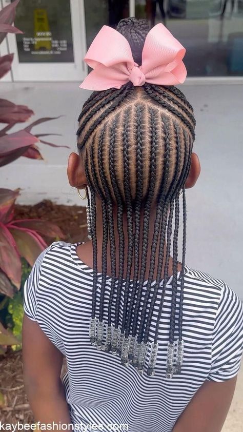 How to style natural hair for black kids? How can I style my kids hair at home? How to look cute in school hairstyle? How to style 4C hair at home? Kids Half Up Half Down Braids, Half Up Half Down Braids Kids, Half Up Half Down Extensions, Braided Ponytail Black Hair, Ghana Weaving Hairstyles, Weaving Hairstyles, Hairstyles For Black Girls Kids, Royal Hair, Ghana Weaving