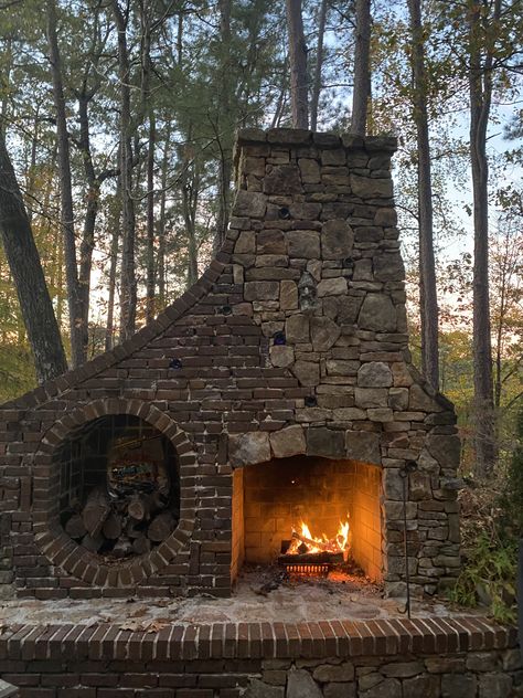 Outdoor Fireplace Designs Stone, Outdoor Hearth Fireplace, Backyard Brick Fireplace, Brick Fireplace Exterior, Whimsical Fireplace, Fire Pit Brick, Outdoor Hearth, Brick Outdoor Fireplace, Outdoor Brick Fireplace