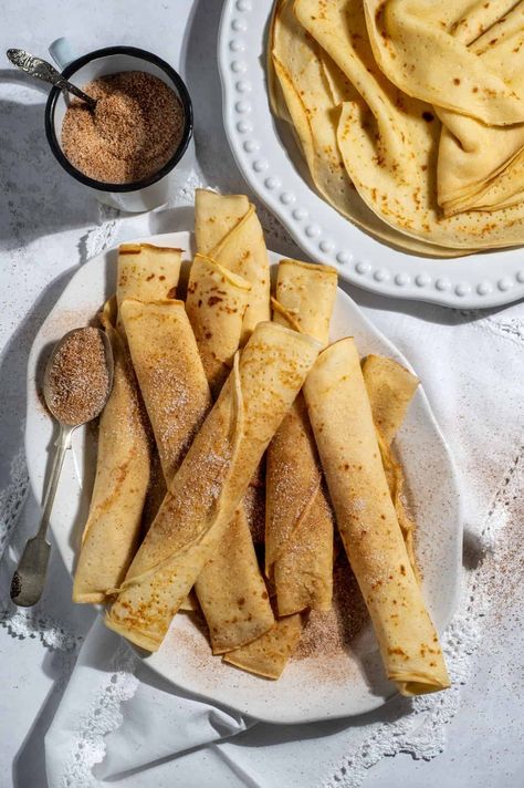 Traditional South African Pancakes Recipe (Pannekoek) African Pancakes, Cinnamon Sugar Pancakes, Homemade Pancakes, South African Recipes, Fluffy Pancakes, Fool Proof Recipes, Pancake Batter, Recipe Boards, Sweet And Savory