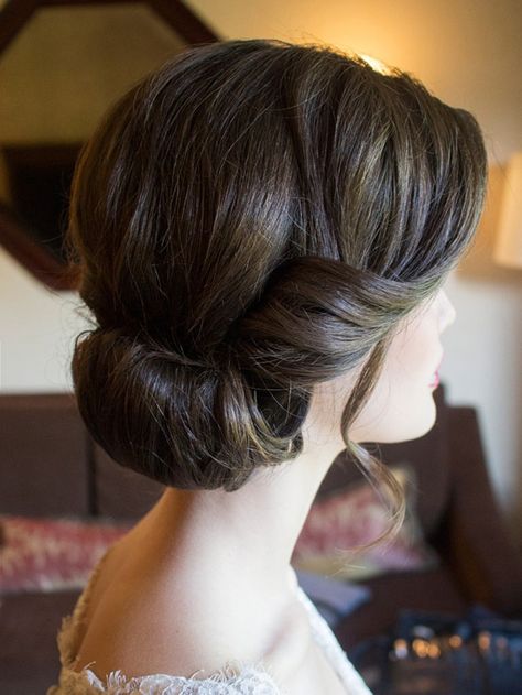 Sanggul Modern, 1940s Hairstyles, Elegant Wedding Hair, Hairstyle Inspiration, Bridesmaid Hair Updo, Wedding Hair Inspiration, Bridal Updo, Wedding Hairstyle, Classy Wedding