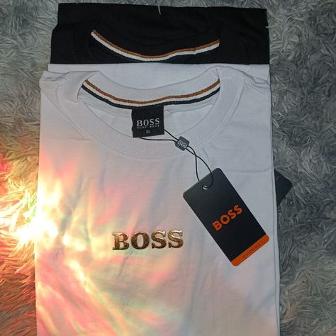 Elevando o estilo com minha camiseta Hugo Boss. Quem mais ama essa marca icônica? 💙🔥 #fashion #style #moda #tendencia #lookdodia #roupamasculina #lyfestille March 5, Hugo Boss, On Instagram, Instagram