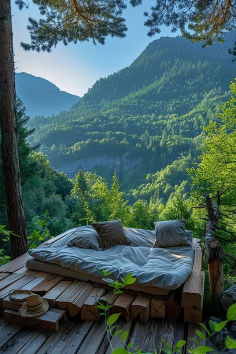 Forest Honeymoon, Forest House, Mountain House, Alam Yang Indah, Nature Aesthetic, Pretty Places, Lush Green, Dream Home Design, Nature Travel