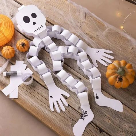 Paper Skeleton, Uhyggelig Halloween, Halloween Infantil, Homemade Halloween Decorations, Fun Halloween Crafts, Halloween Arts And Crafts, Diy Halloween Decor, Pen Store, Halloween Crafts Decorations