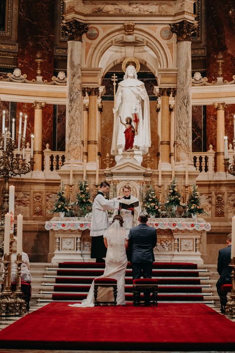 Irish couple marrying in Budapest, at one of the most beautiful buildings in the city and one of the most photographed buildings in Europe. wedding in Budapest | catholic wedding | church wedding | wedding planner Hungary | wedding locations Europe | catholic church Old Cathedral Wedding, Wedding In Church Aesthetic, Hungary Wedding, Budapest Wedding Photography, Budapest Wedding, Basilica Wedding, Prague Wedding Photography, Traditional Catholic Wedding, Colombian Wedding