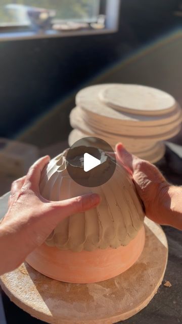 bridget bodenham on Instagram: "New idea 🌸" Clay Class Ideas, Pottery Tutorials Hand Built, Hand Built Bowl, Raku Pottery Ideas Inspiration, Hand Built Pottery Ideas Unique, Pottery Vase Designs, Ceramica Gres Ideas, Pottery Glazing Ideas, Ceramic Vase Ideas