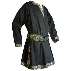 medieval tunic | Mens Medieval Tunic Medieval Clothing Men, Larp Fashion, Mens Tunic, Medieval Tunic, Medieval Clothes, Viking Clothing, Larp Costume, Medieval Costume, Medieval Clothing