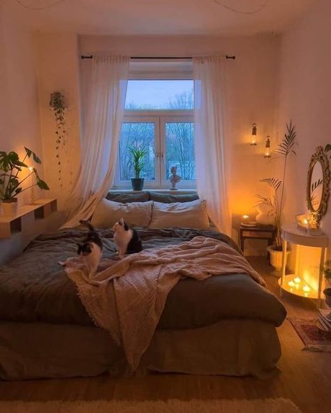 Airy Bedroom, Fall Room Decor, White Room Decor, Dream Apartment Decor, Relaxing Bedroom, Redecorate Bedroom, Apartment Decor Inspiration, Dream Room Inspiration, Room Makeover Bedroom