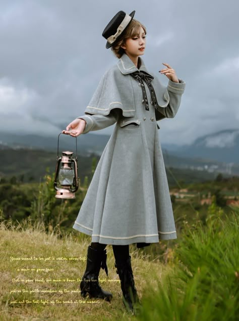 Coat With Cape, Detachable Cape, Diesel Punk, Classic Lolita, Victorian Costume, The Milky Way, Mori Girl, Vintage Coat, Pinterest Outfits