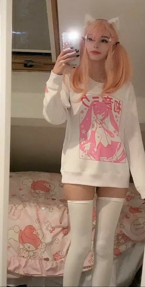 Lip Lock, Paznokcie Hello Kitty, Kawaii Products, Kawaii Outfit Ideas, Kawaii Outfit, Pastel Goth Fashion, Mia 3, Kawaii Fashion Outfits, Thigh High Socks