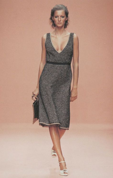 FW 2000 Womenswear | PRADA Prada 2000, Prada Women, Vintage Prada, Archive Fashion, Gisele Bündchen, Womenswear Fashion, 40s Fashion, Miuccia Prada, Love Clothing