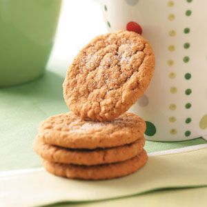 Oatmeal Gingersnaps Recipe from Taste of Home -- shared by Sherry Harke of South Bend, Indiana Dipped Gingersnaps, Gingersnaps Recipe, Ginger Snaps Recipe, Brown Sugar Cookies, Cinnamon Chips, Candied Ginger, Christmas Cookies Easy, Ginger Snap Cookies, Ginger Cookies