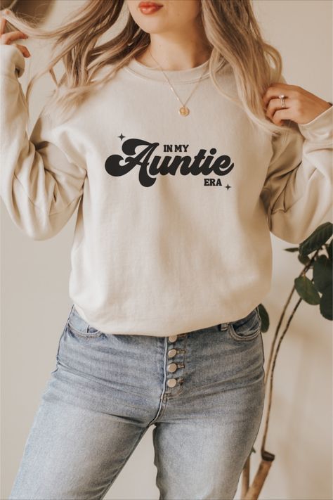 In My Auntie Era Sweatshirt, Gift for Aunt, Aunt Sweatshirt, Auntie Sweatshirt, Aunt Reveal, Auntie Era Shirt Cute Funny, Cool Aunt, Trendy Auntie, Cool Auntie Era . Welcome! Thank you for supporting my small business! Each order is so special to me and I hope you love it just as much as I loved creating it! Sorority Family, Cute Crewneck Sweatshirt, Hair Stylist Shirts, Dental Shirts, Cute Crewneck, Big Little Shirts, Cheer Mom Shirts, Hairdresser Gift, Sorority Sweatshirts