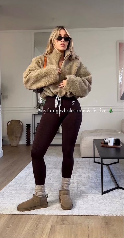 Casual Winter Outfits Comfy 2023, Hair Appt Outfits Women, Brown Leggings Winter Outfit, Cold Fancy Outfit, Comfy Date Night In Outfit, Cozy Bonfire Outfit, Chill Winter Outfits Lazy Days, Cozy Movie Theater Outfit, Thanksgiving Outfit Cozy