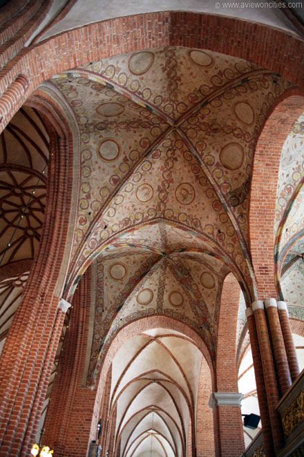 Stockholm Architecture, Ribbed Vault, Church Interior, The Cathedral, Northern Europe, Stockholm Sweden, Clock Tower, Vaulting, Barcelona Cathedral