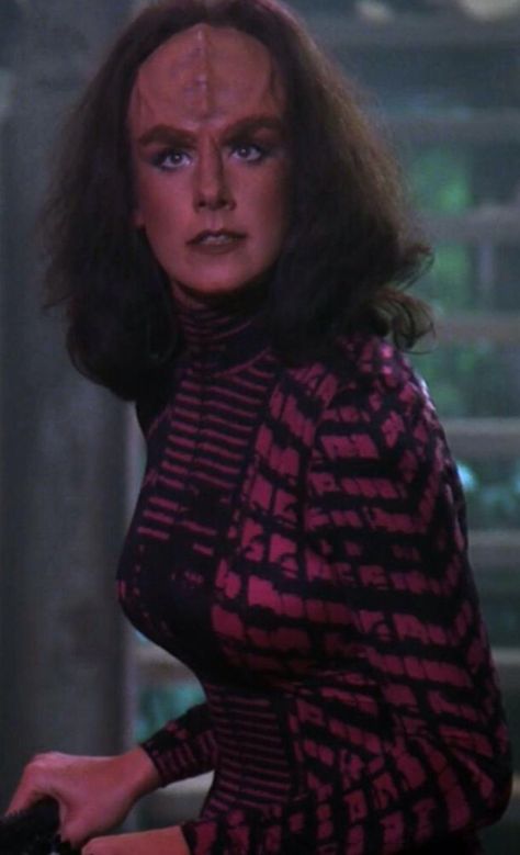 Women of "Star Trek - The Next Generation" : K'ehleyr  played by Suzie Plakson Suzie Plakson, Klingon Women, Gene Roddenberry, Star Trek Female, Klingon Empire, Star Trek Klingon, Star Trek Actors, Star Trek Women, Star Trek Ds9