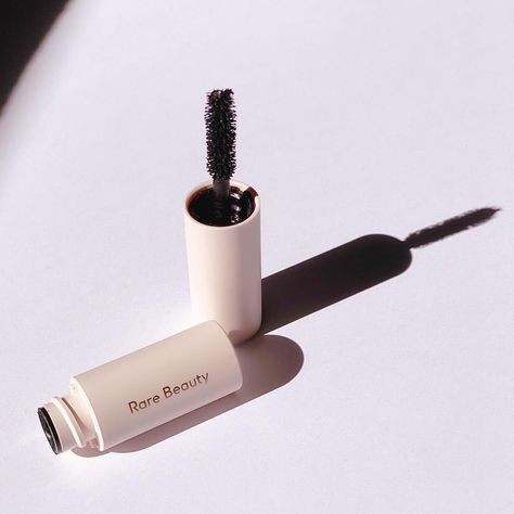 Rare Beauty Mascara, Selena Gomez Makeup, Rare Beauty By Selena Gomez, Essence Makeup, Makeup List, Makeup Eyeshadow Palette, Volumizing Mascara, Fancy Makeup, Mini Makeup