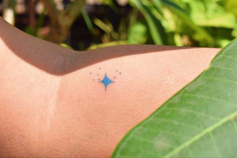 Blue Stick And Poke Tattoo, Freckle Stick, Star Sparkle Tattoo, Blue Star Tattoo, Sparkle Tattoo, Stick And Poke Tattoo, Manic Pixie Dream, Manic Pixie, Art Notes