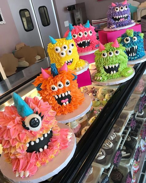 Monster Mash Party, White Flower Cake Shoppe, Mickey Mouse Cake Topper, Cookie Monster Cake, Sprinkle Cupcakes, Monster Cake, Fathers Day Cake, Mickey Mouse Cake, Halloween Cake