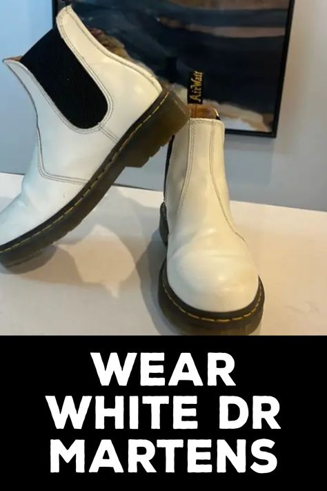 How to Wear White DR Martens Dr Marten White Chelsea Boots Outfit, What To Wear With White Doc Martens, Styling White Doc Martens, White Doc Martens Outfit Fall, White Doc Martens Outfit Winter, How To Style White Doc Martens, White Dr Martens Outfit, Dr Martens Fashion, White Doc Martens Outfit