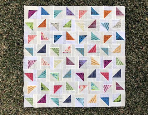 Half Square Triangle Quilts Pattern, Quilt Corners, Nasa Engineer, Triangle Quilt Pattern, Triangle Quilts, Charm Pack Quilts, Scrappy Quilt Patterns, Charm Quilt, Quilt Sewing Patterns