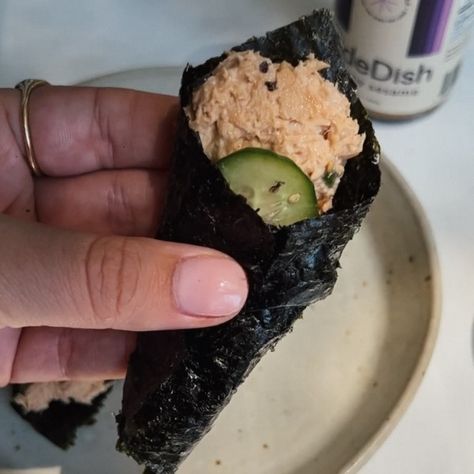 Spicy Tuna Hand Rolls - Brocc Your Body High Protein Healthy Lunch, Brocc Your Body, Spicy Tuna Salad, Chicken Couscous, Persian Cucumber, Spicy Tuna, Tuna Salad, Recipe Steps, Hand Roll