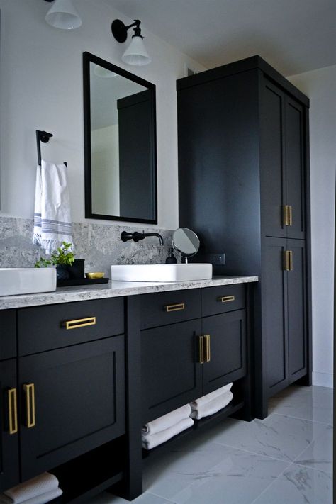 bathroom interior, black accents, black cabinets, marble counter tops, rectangle mirror, white sink, white towels, grey marble floor Beach Bathroom Shower Curtain, Black Cabinets Bathroom, Mini Bad, Black And Gold Bathroom, Black And White Bathroom, Schoolhouse Electric, Restroom Design, Bathroom Vanity Designs, Cambria Quartz