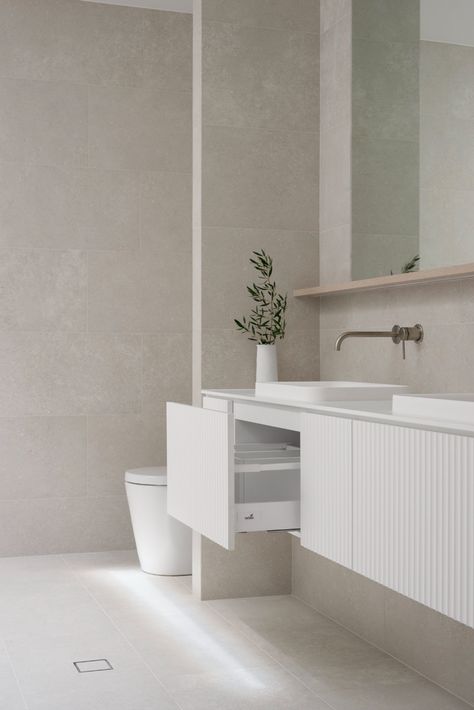 7 Top Bathroom Storage Ideas For Your Home — Zephyr + Stone Private Toilet, Reno Tips, Ensuite Design, Bathroom Storage Ideas, Beach House Bathroom, Bathroom Plan, Cabinetry Hardware, Shop Bathroom, Bathroom Storage Solutions