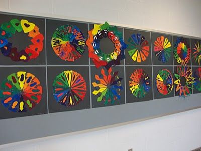 Creative color wheels. Use other household items though. Like what we did in Rushings class. Creative Color Wheel Ideas, Art Projects For High School, Creative Color Wheel, Color Wheel Art Projects, Color Wheel Projects, Color Wheel Art, Creative Art Projects, Radial Design, Color Wheels