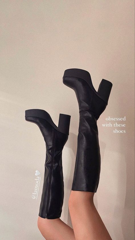 Black Boots Aesthetic, Platform Gogo Boots, Womens Tall Black Boots, Leather Long Boots, Chunky Black Boots, Long Leather Boots, Bling Heels, Black Boots Outfit, Trendy Heels